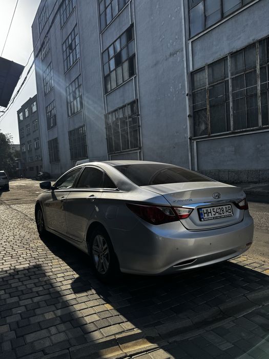 Аренда Hyundai Sonata соната