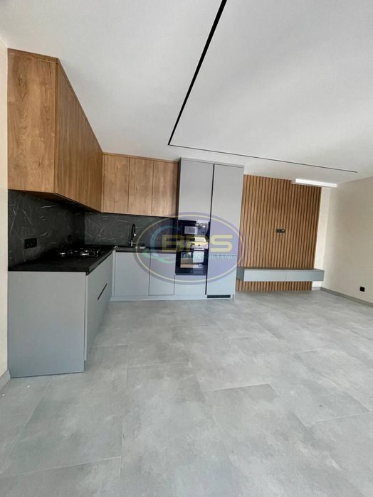 Новий сучасний будинок біля моря. Без %