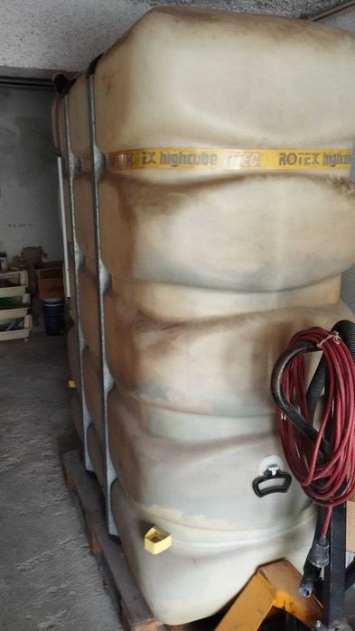 Deposito gasóleo 2000L