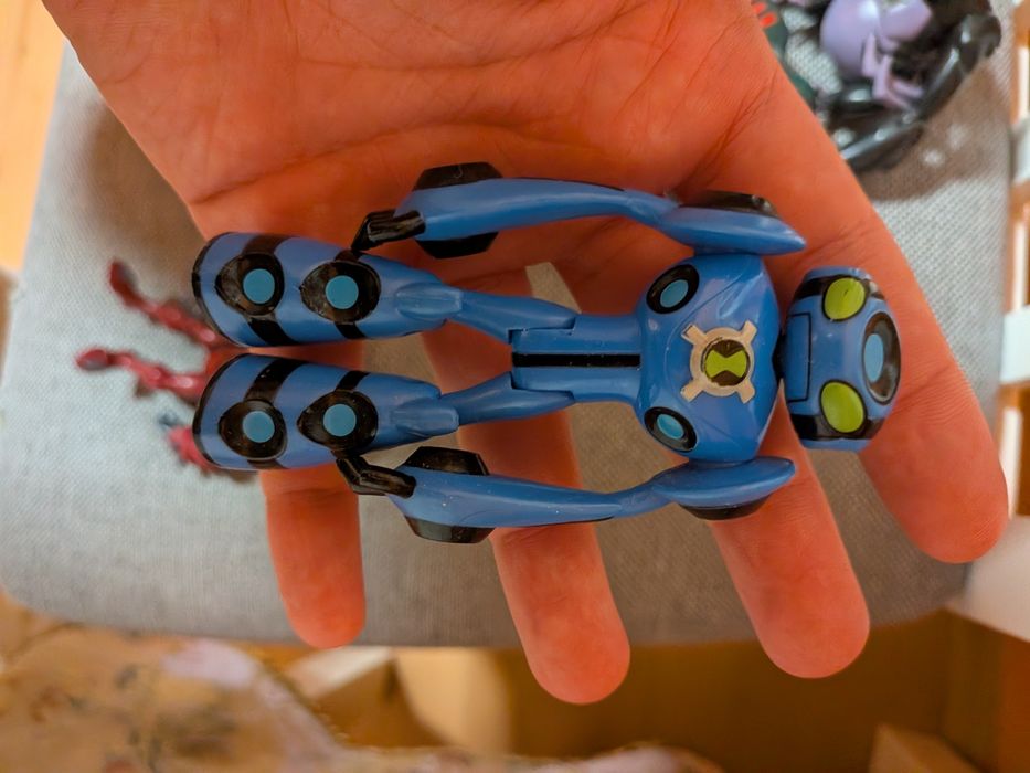 Ben 10 ultimate alien Echo Echo