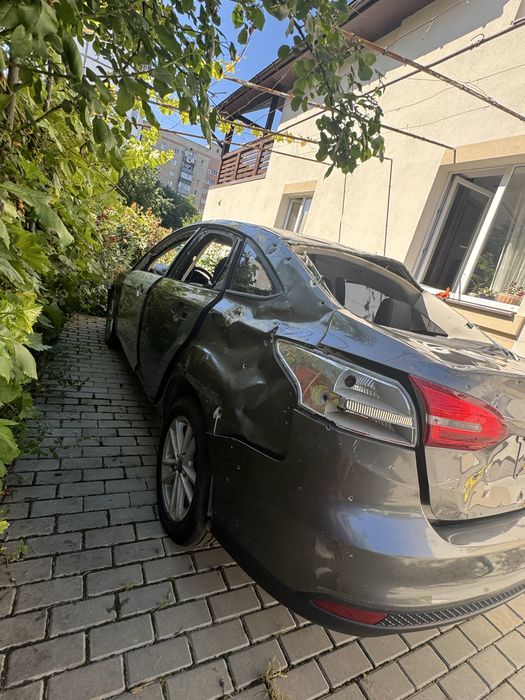 Ford Focus 2017 VIN 1FADP3F23HL244538 фото оголошення 8 з 16