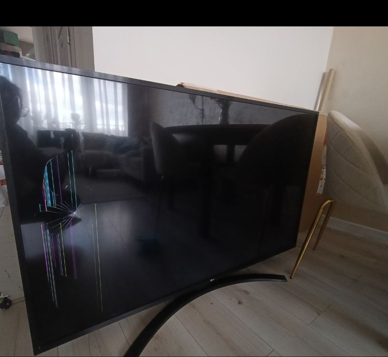 Telewizor LG 55 cali uszkodzony