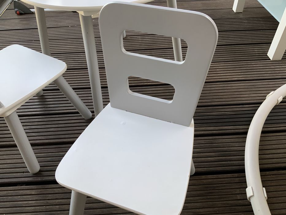 Stolik drewniany dziecięcy + 2 krzesełka Kidkraft