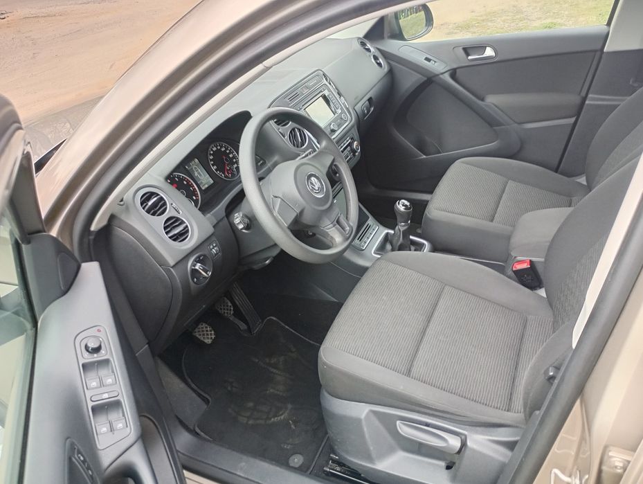 Volkswagen Tiguan 1.4 TSI oryginał alufelgi nawigacja