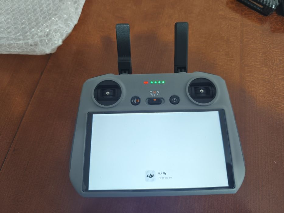 Vendo  Control dji rc2  como novo