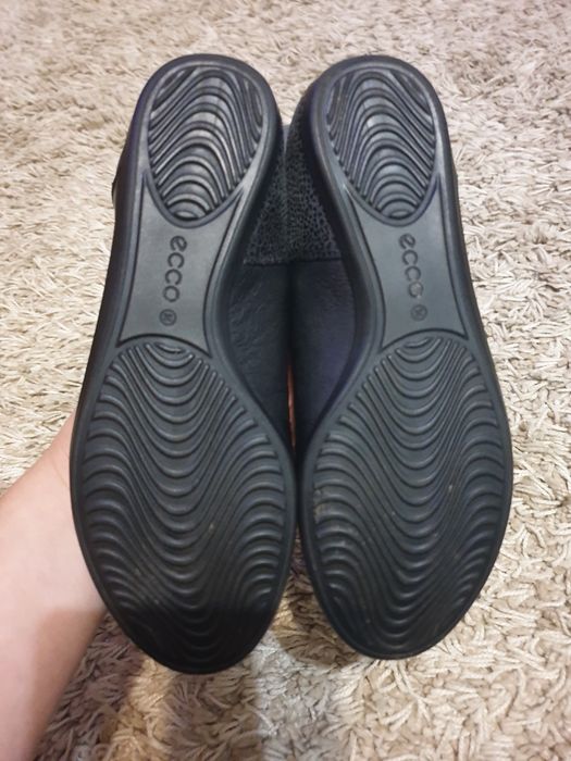 Продам туфлі Ecco 34р
