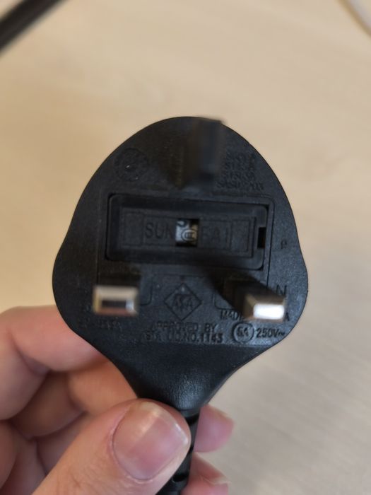 Продам утюжок ghd