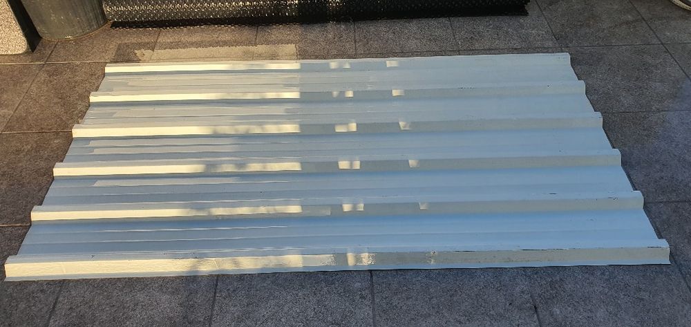 Chapas novas de vedação ou cobertura