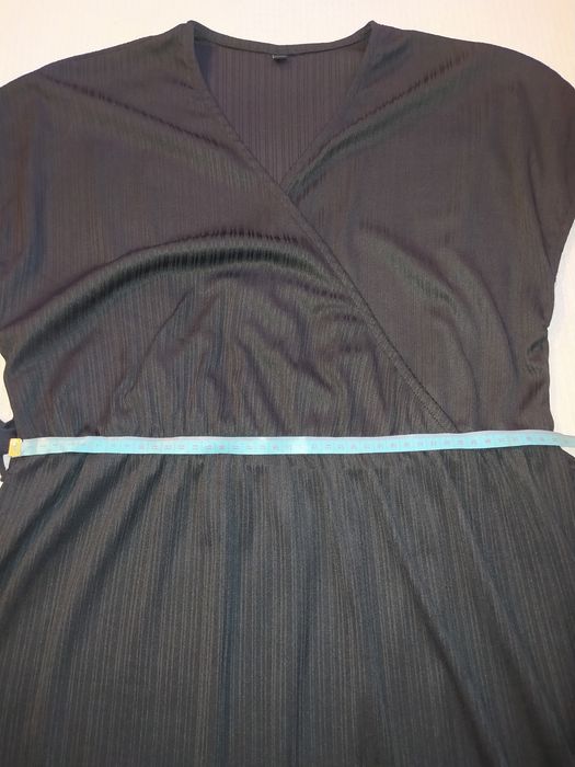 Плаття з пояском