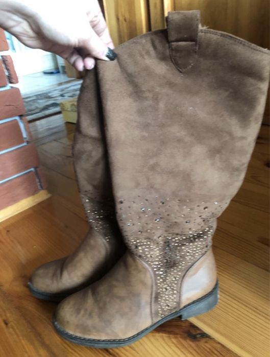 Kozaki brązowe z ozdobą