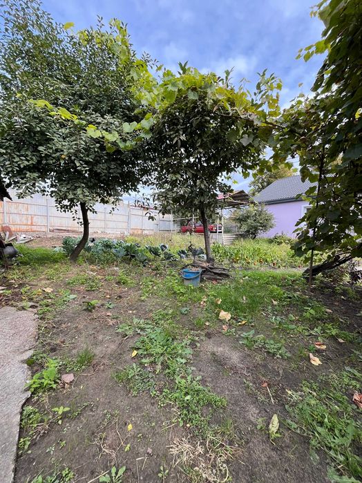 Продається частина будинку по вул. Народного Руху, з ділянкою. LD