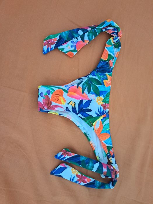 Cueca biquíni florida s