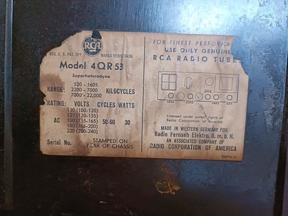 Antigo rádio RCA