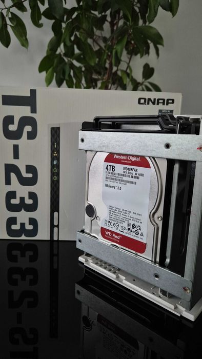 NAS 用 WesternDigital Red 3TB 2個セット 中古】QNAP TS-220+WD Red 3TB