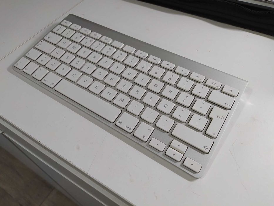 Apple Wireless Keyboard A1314 3ª geração bluetooth em bom estado