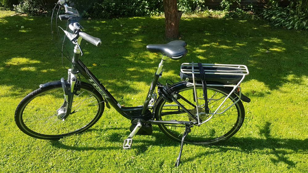 Rower elektryczny Trek TM  500 plus