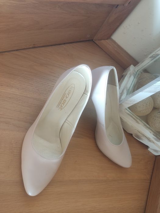 Buty na obcasie damskie