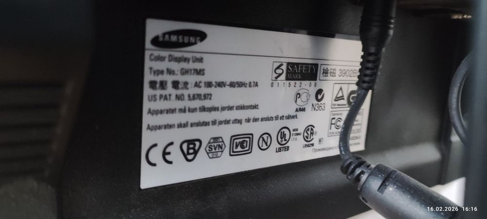 Монитор samsung с колонкой