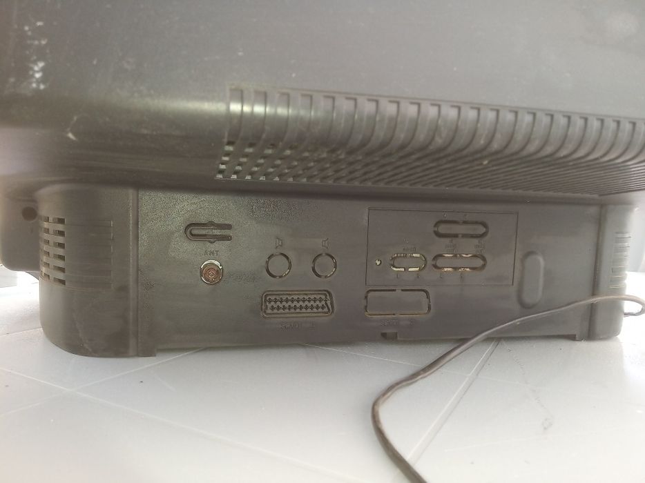 TV Crown 36 cm barata