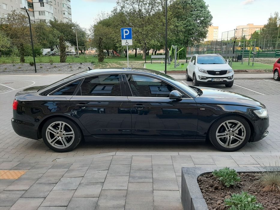 Оренда авто Ауді А6 на весілля
