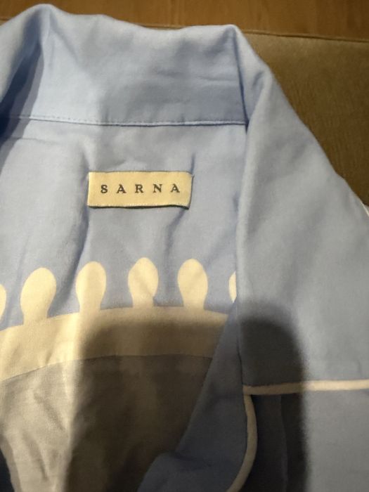 Костюм голубой с белым рисунком Sarna