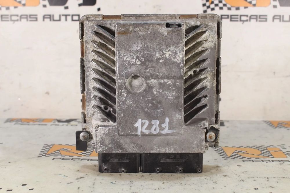 Centralina motor / ECU VOLKSWAGEN Passat (3C2)