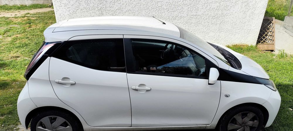Toyota Aygo 2018 X-Play+AC+X-Touch