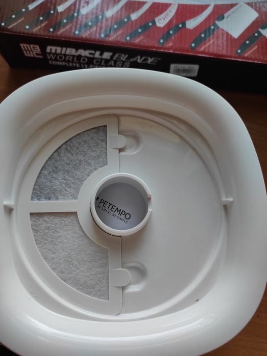 Поїльник для хатніх тварин Petempo Water Fountain PWF-01-Large Capacit