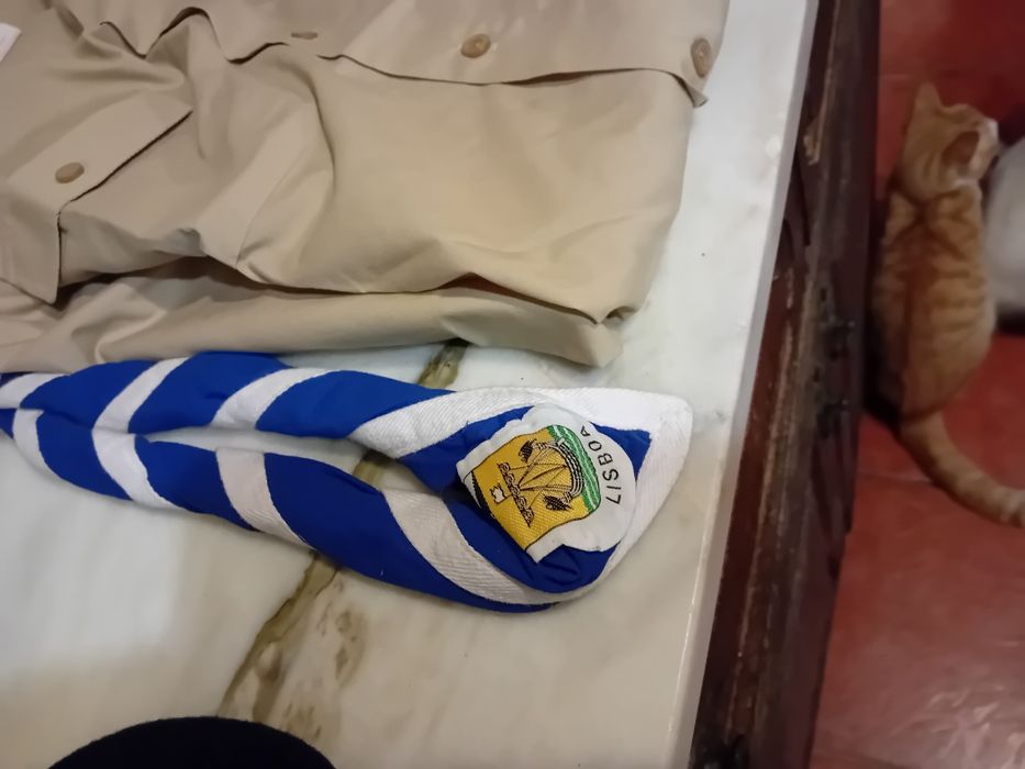 Conjunto de Camisas/Boinas de Escuteiro Criança