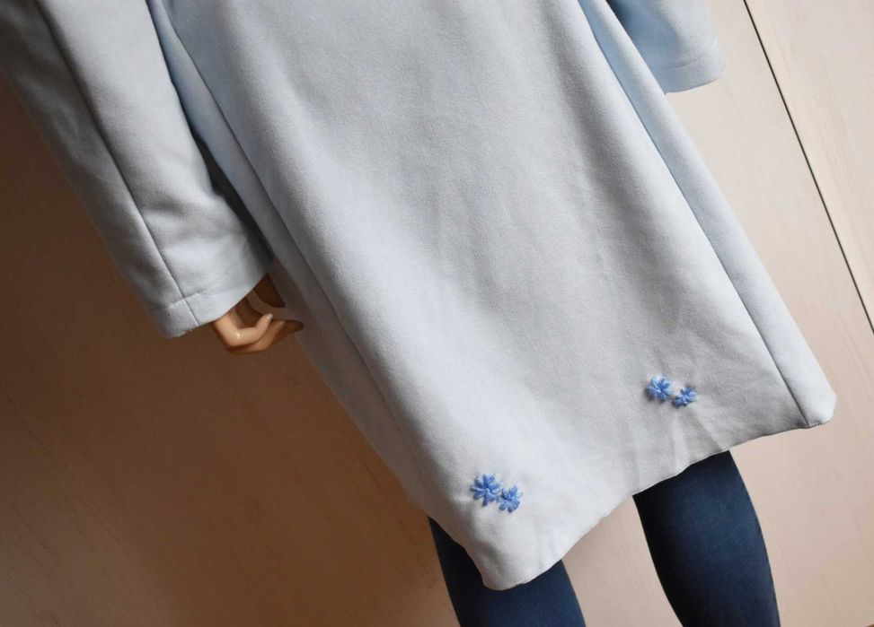 Płaszcz przejściowy 42 XL szlafrokowy błękitny wiązany elegancki midi