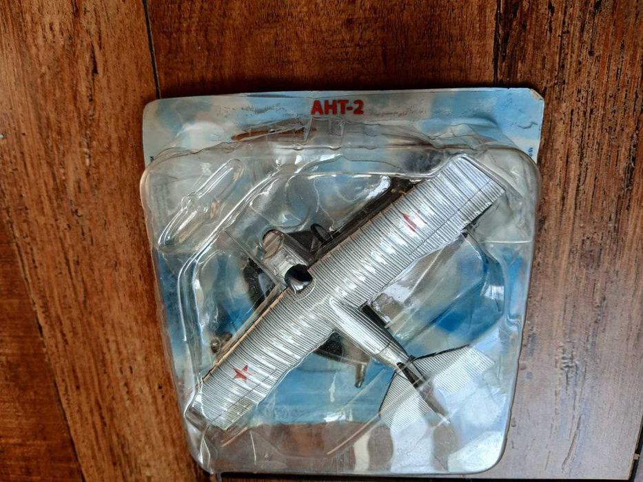 Літак іграшковий запакований АНТ-2