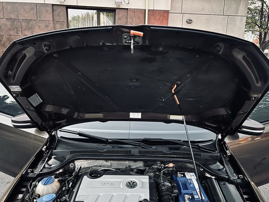 Volkswagen Jetta 2012 2.0TDI, в хорошем состоянии