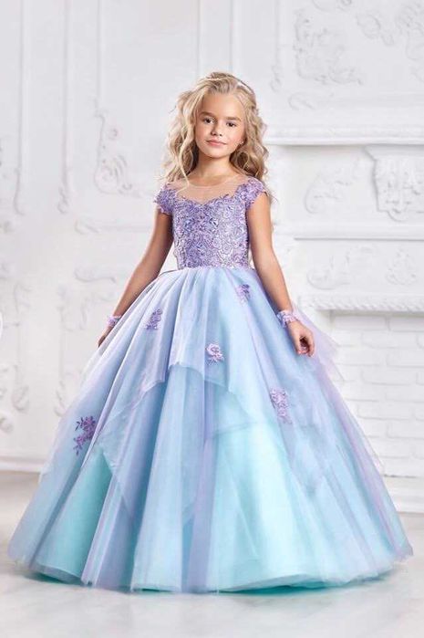 Прокат святкових суконь для дівчат, Київ