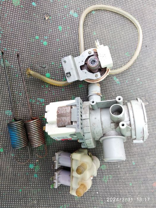 Запчасти к стиральной машинке самсунг.