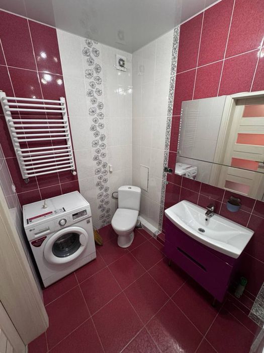 Продаж 1-кімнатної квартири, вул. Івасюка, поруч ТРЦ Арсен