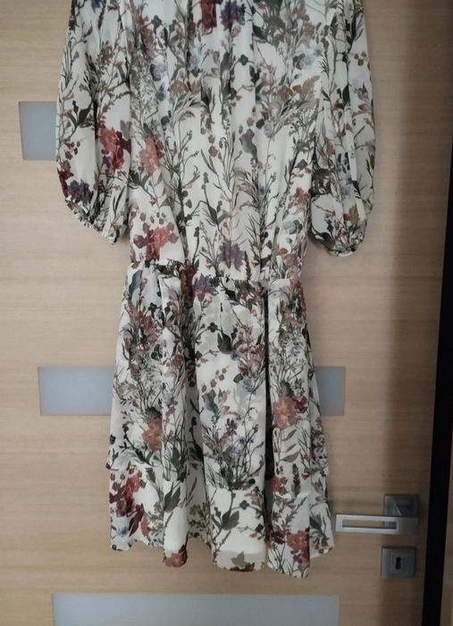 Sukienka Mohito 40 zwiewna kolorowa