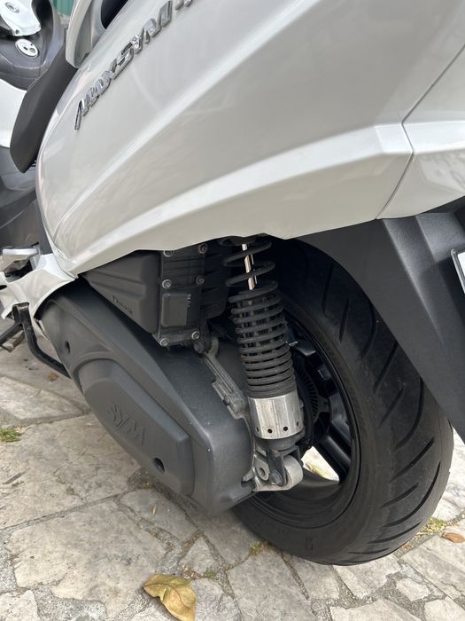 SYM Maxsym 400i.