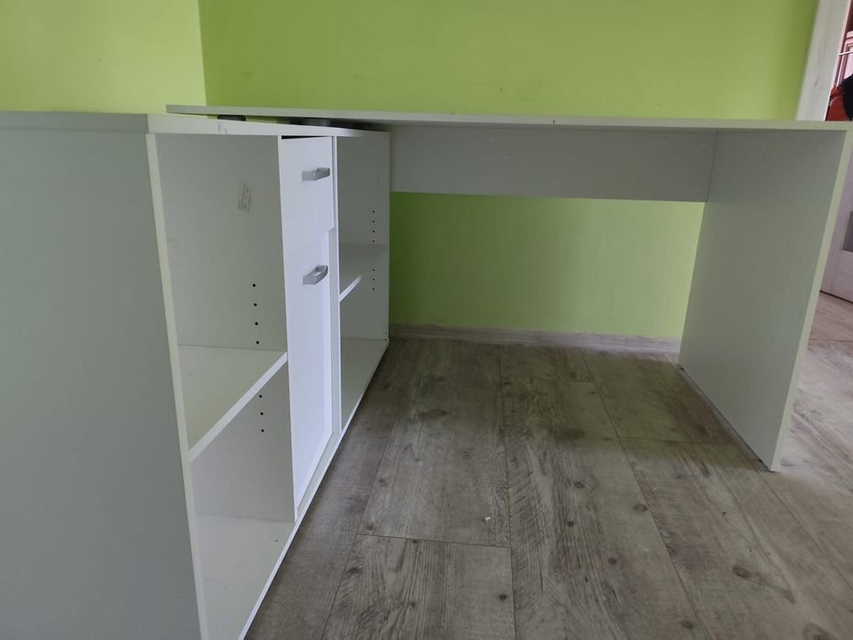 Biurko  białe 140/140