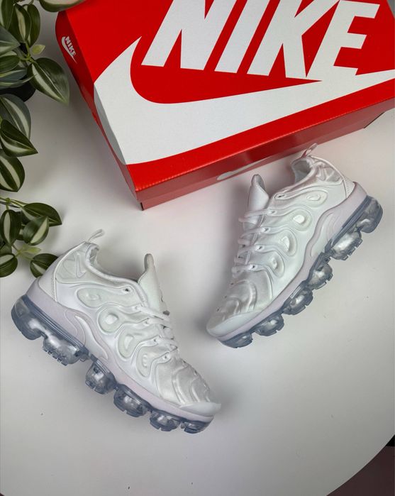 Кросівки nike vapormax plus