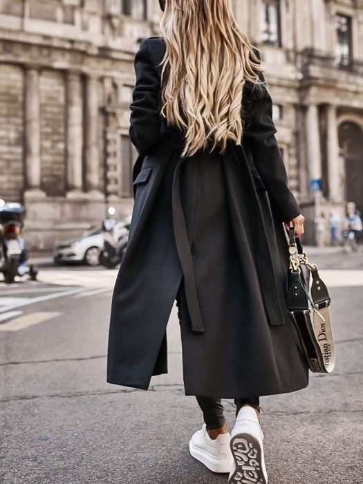 Płaszcz czarny EDAN wiązany wełniany L/40