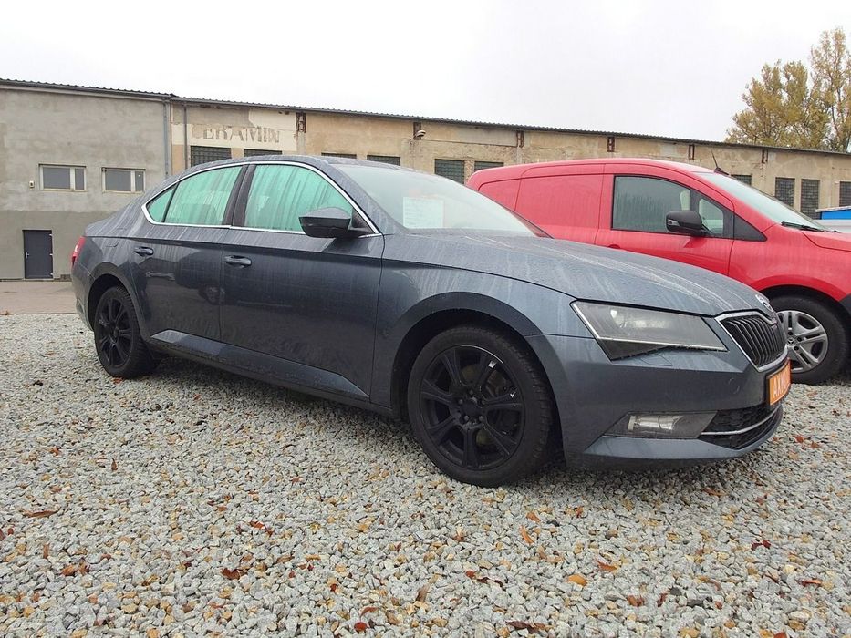Skoda Superb DSG 190 KM  Atrakcyjny wygląd