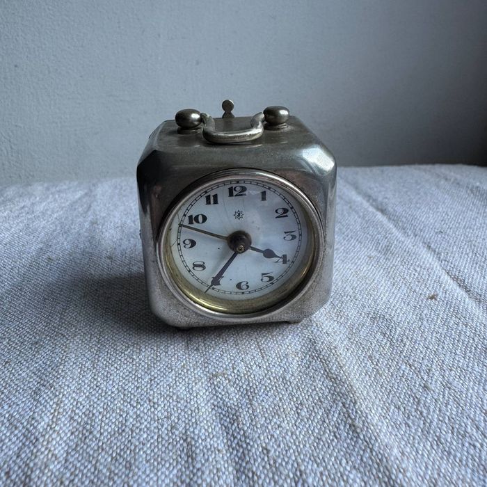 Zegar Budzik Junghans początku XX wieku