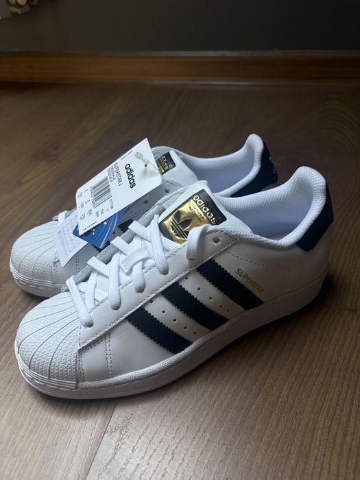 Adidas Superstar białe czarne złote opis!