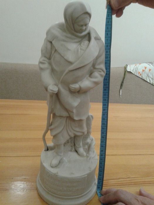 Статуэтка бисквит Екатерина