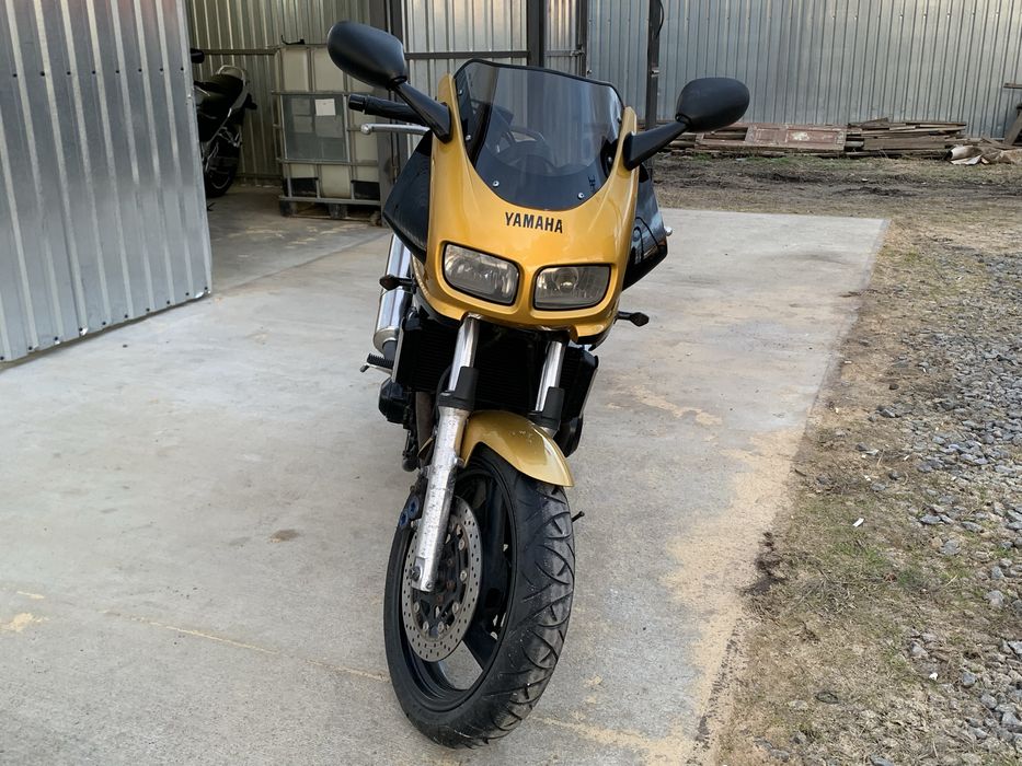 Продам мотоцикл Yamaha Fazer 600