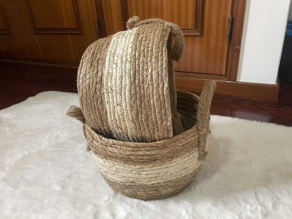 2 Cestos decorativos com asas 15€
