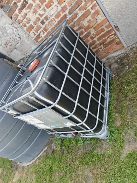 Beczka mauzer 1000l używany czarny