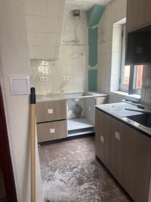 Arrenda-se MOBILIADA e cozinha equipada  Casa T2 — FOTOS ANTIGAS. MORADIA TOTALMENTE RENOVADA E MOBILADA.Centro Histórico do Porto (zona da Batalha)