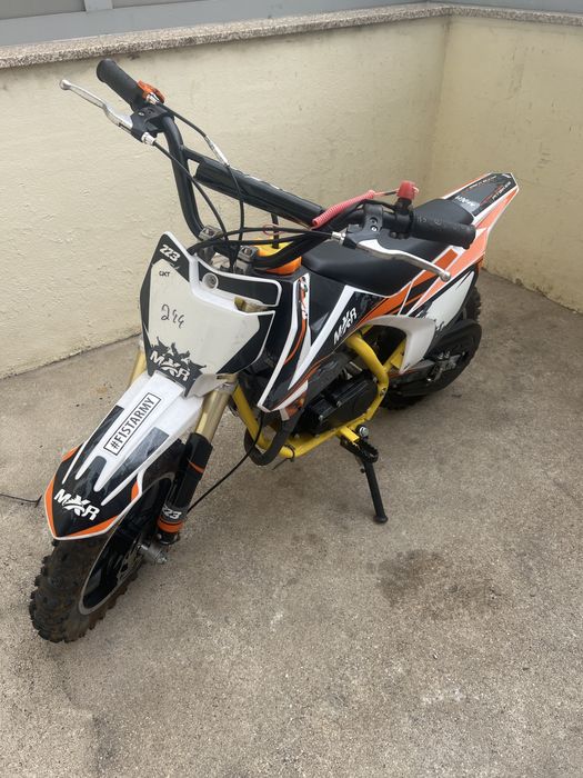 Mota de crianca usada