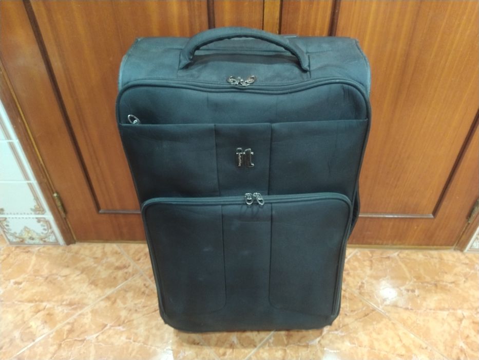 Mala malas de porão até 23 kg viagem casa quarto apartamento vivenda.